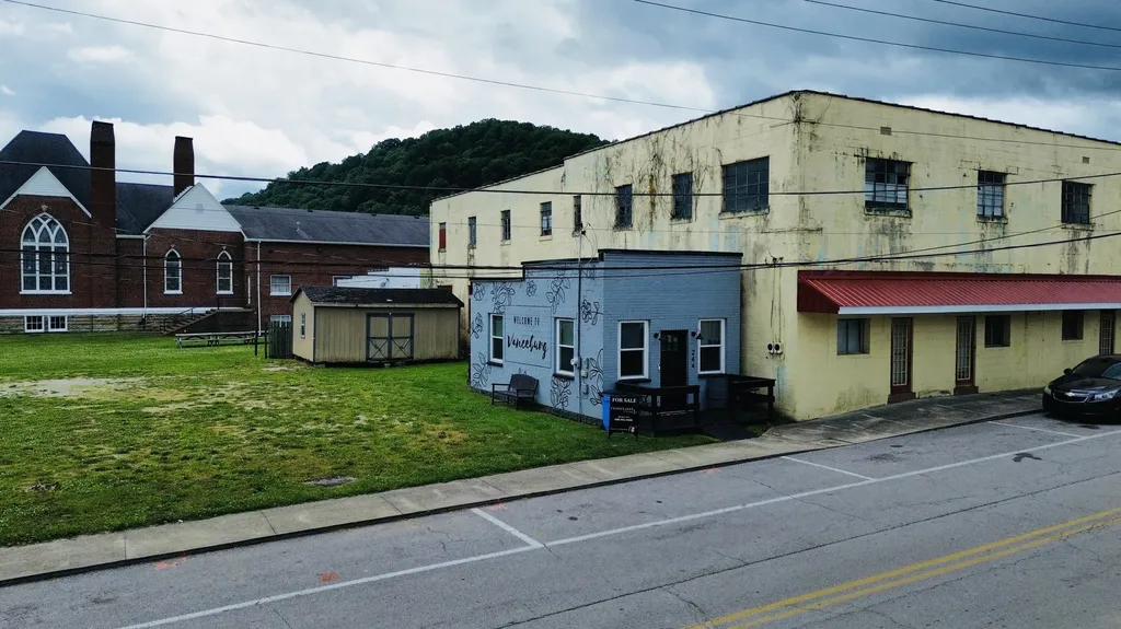 244 Main Street Vanceburg KY 41179