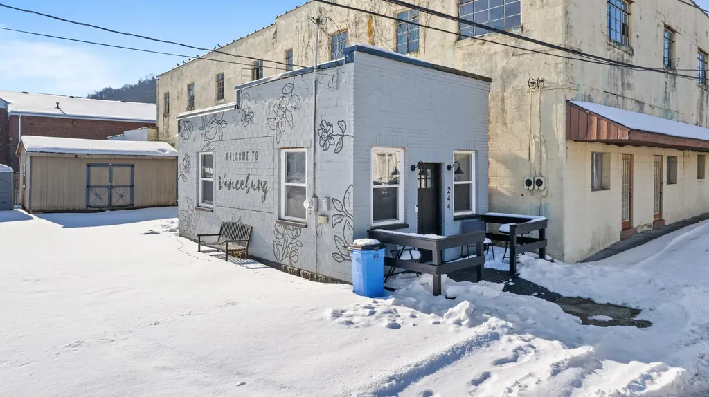 244 Main Street Vanceburg KY 41179