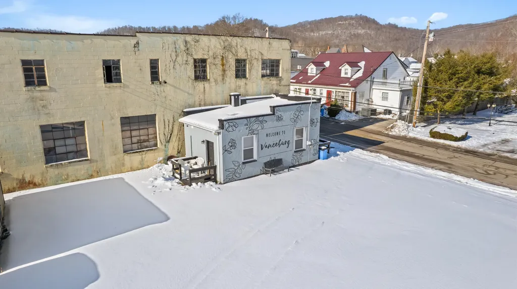 244 Main Street Vanceburg KY 41179