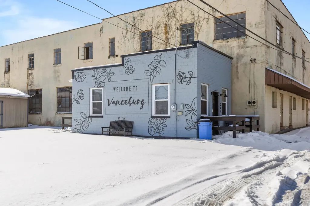 244 Main Street Vanceburg KY 41179