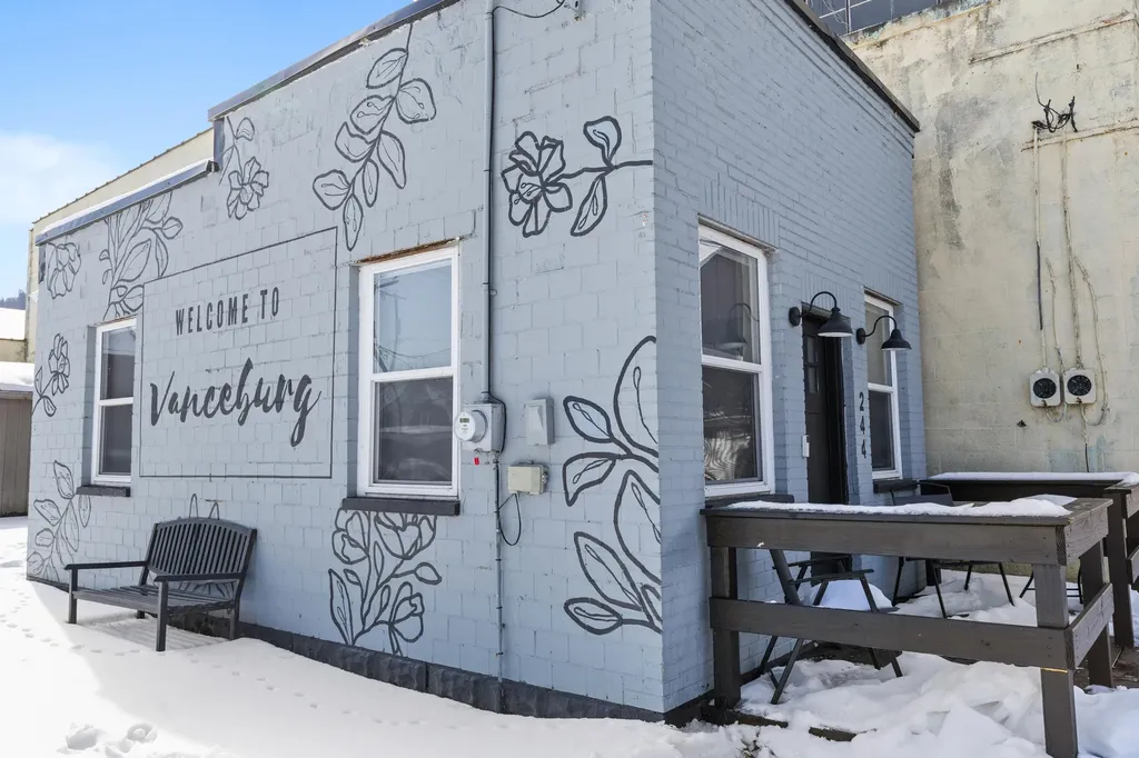 244 Main Street Vanceburg KY 41179