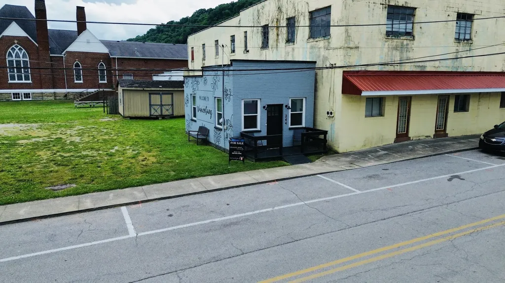 244 Main Street Vanceburg KY 41179