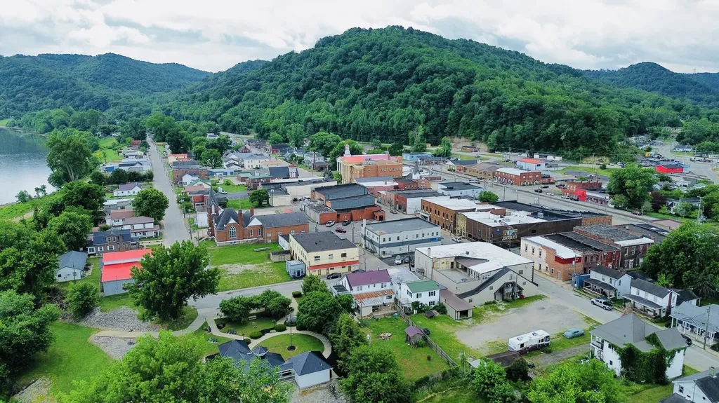 244 Main Street Vanceburg KY 41179