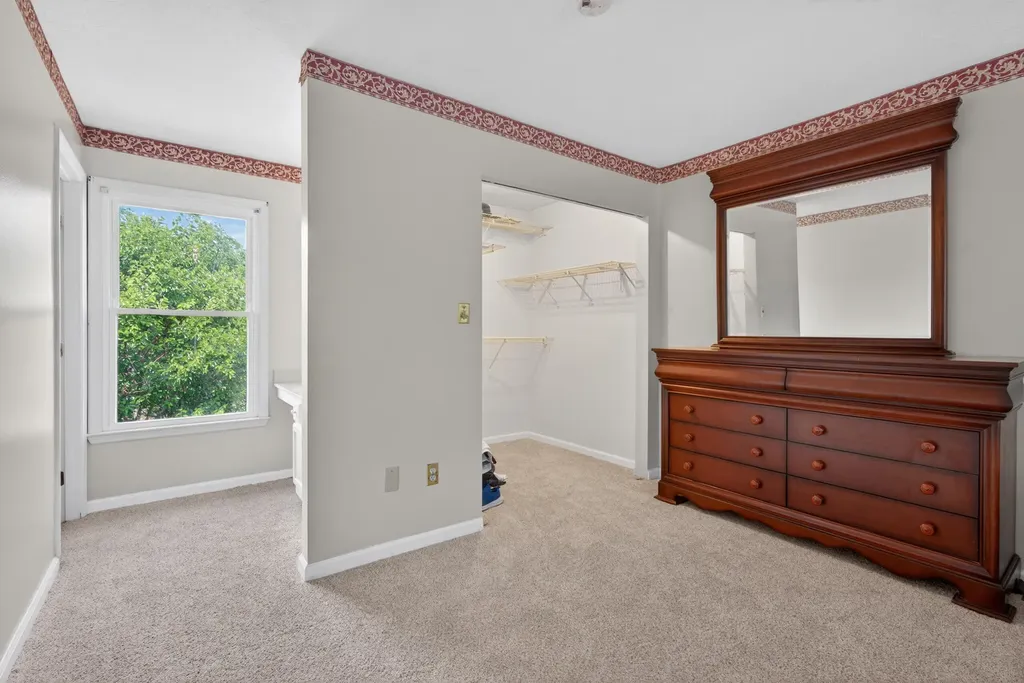 3921 Hillside Drive Lexington KY 40514