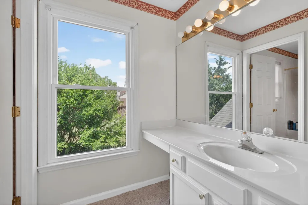 3921 Hillside Drive Lexington KY 40514