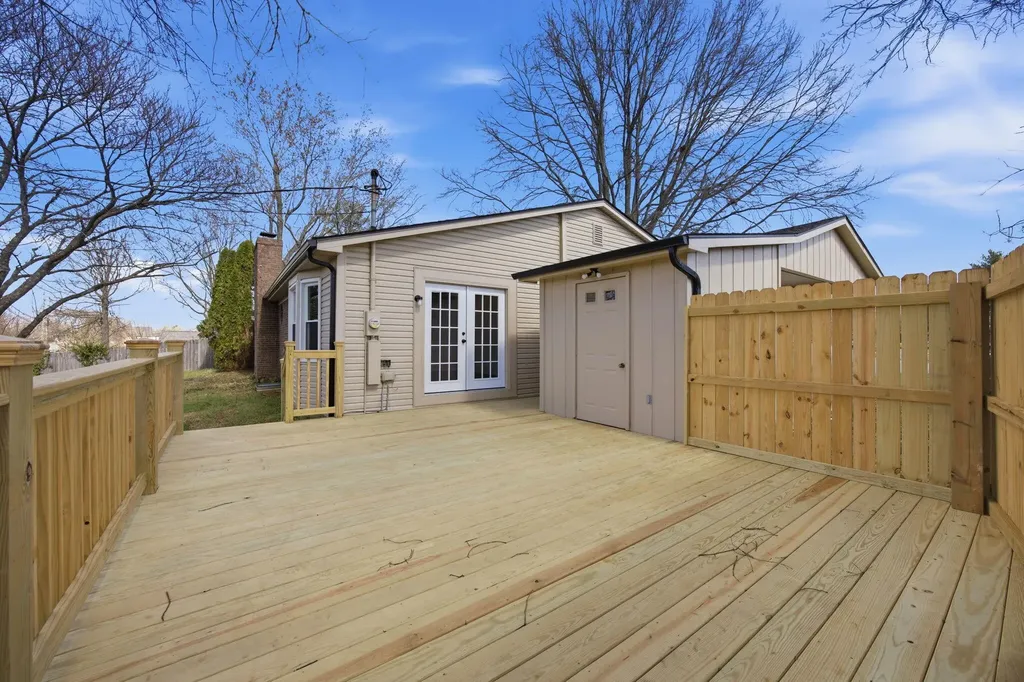 520 Berlin Drive Versailles KY 40383