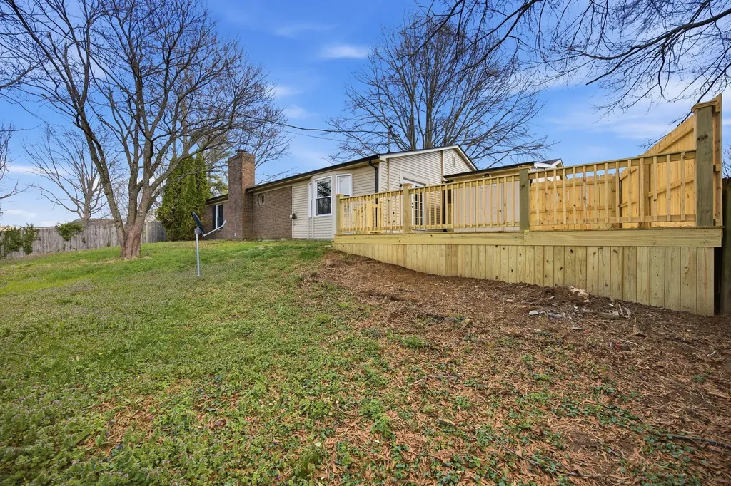 520 Berlin Drive Versailles KY 40383