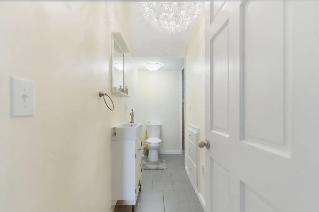 182 Bassett Avenue Lexington KY 40502