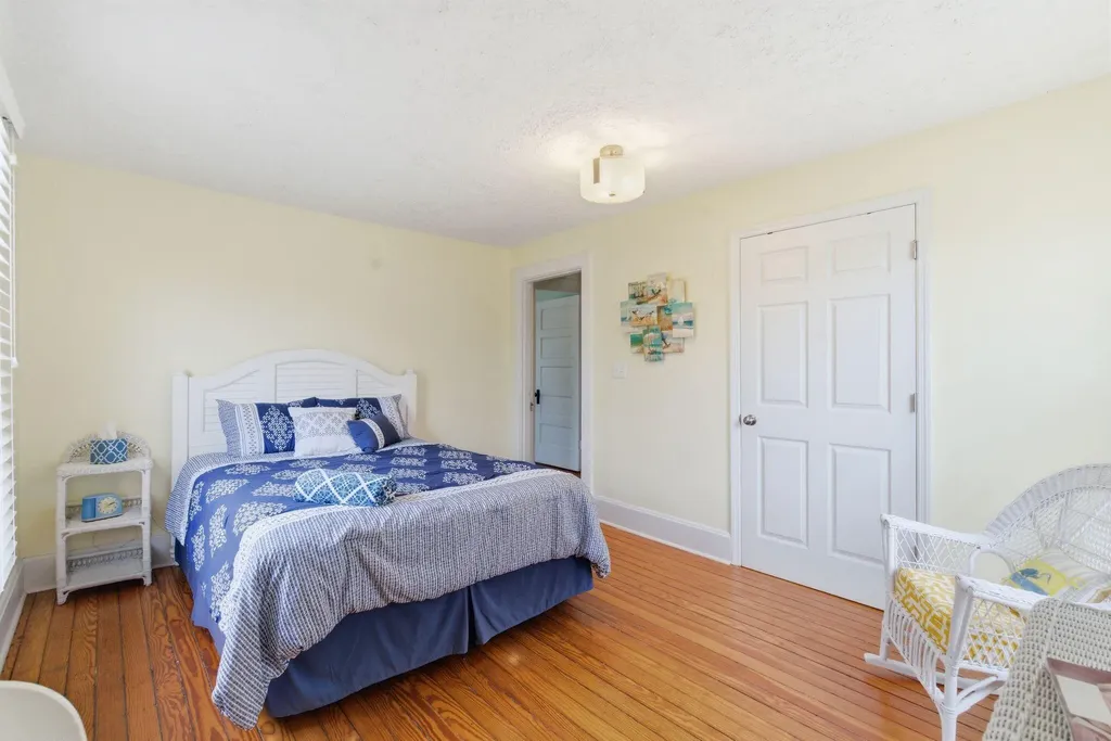 182 Bassett Avenue Lexington KY 40502