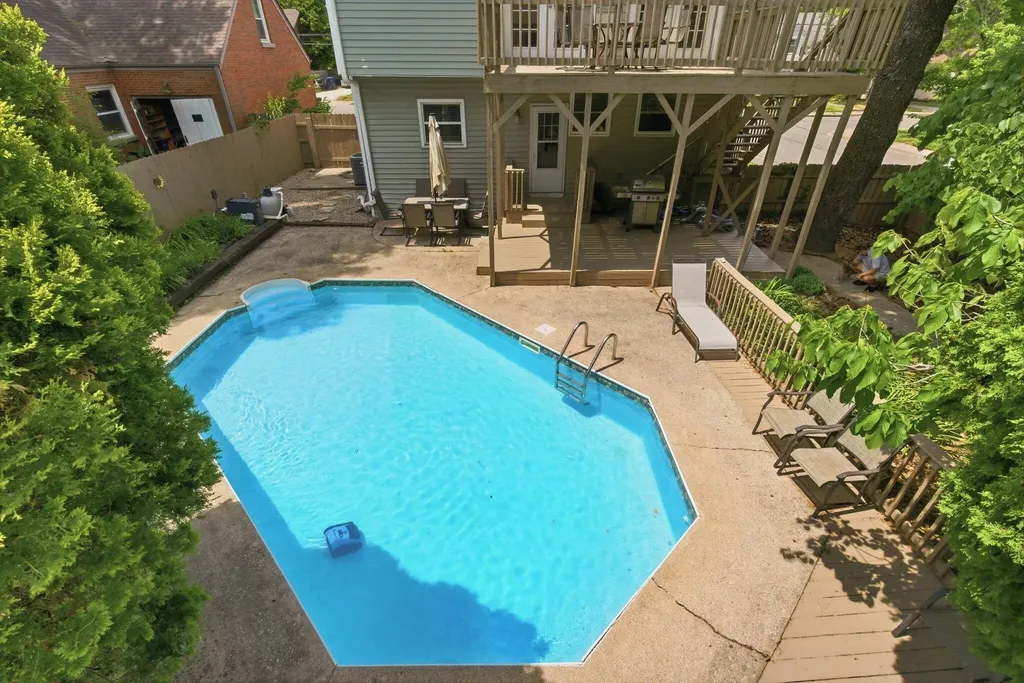182 Bassett Avenue Lexington KY 40502