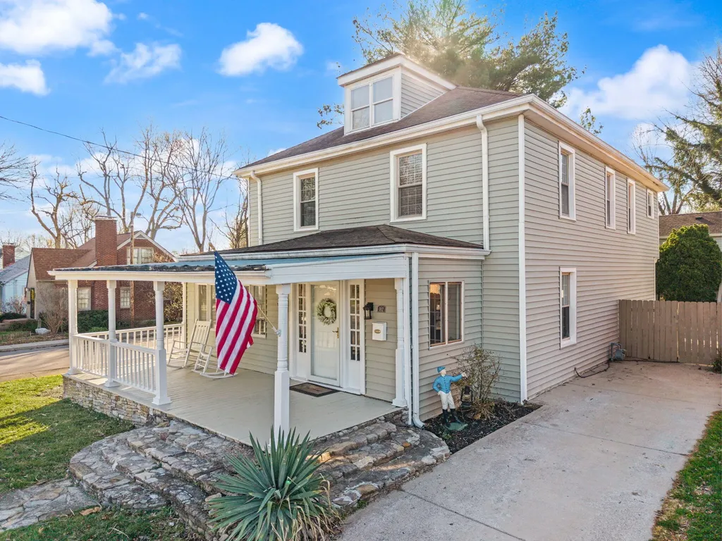 182 Bassett Avenue Lexington KY 40502