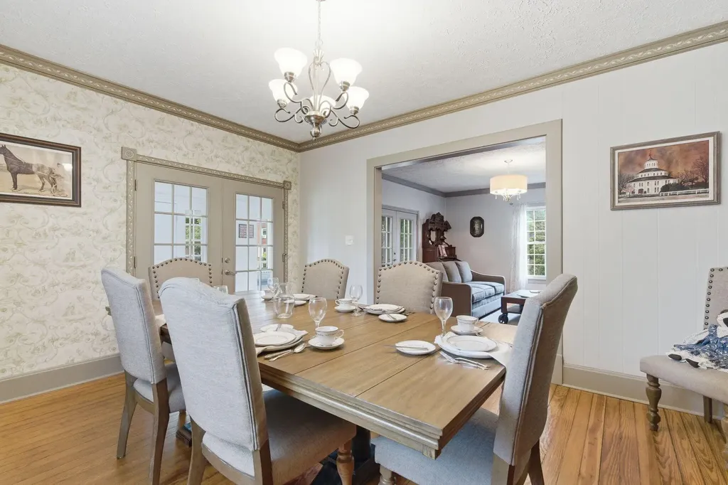 182 Bassett Avenue Lexington KY 40502