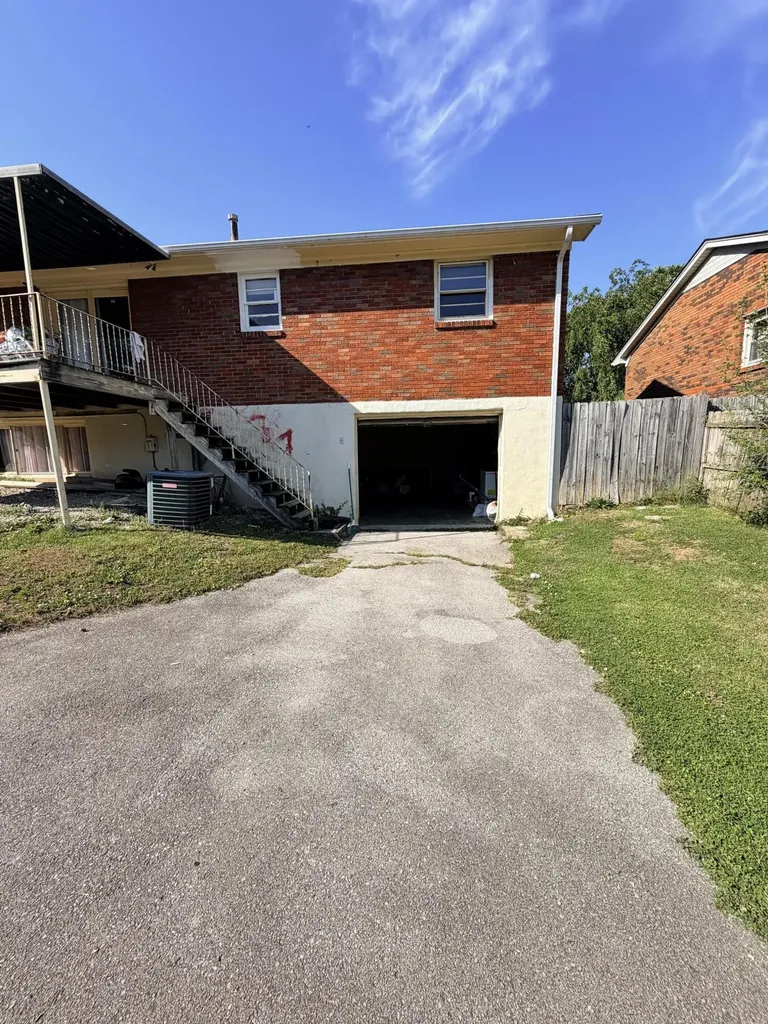 2304 Caywood Circle Lexington KY 40504