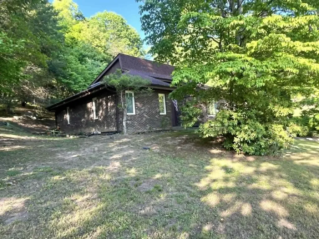 744 Woodland Hills Harlan KY 40831