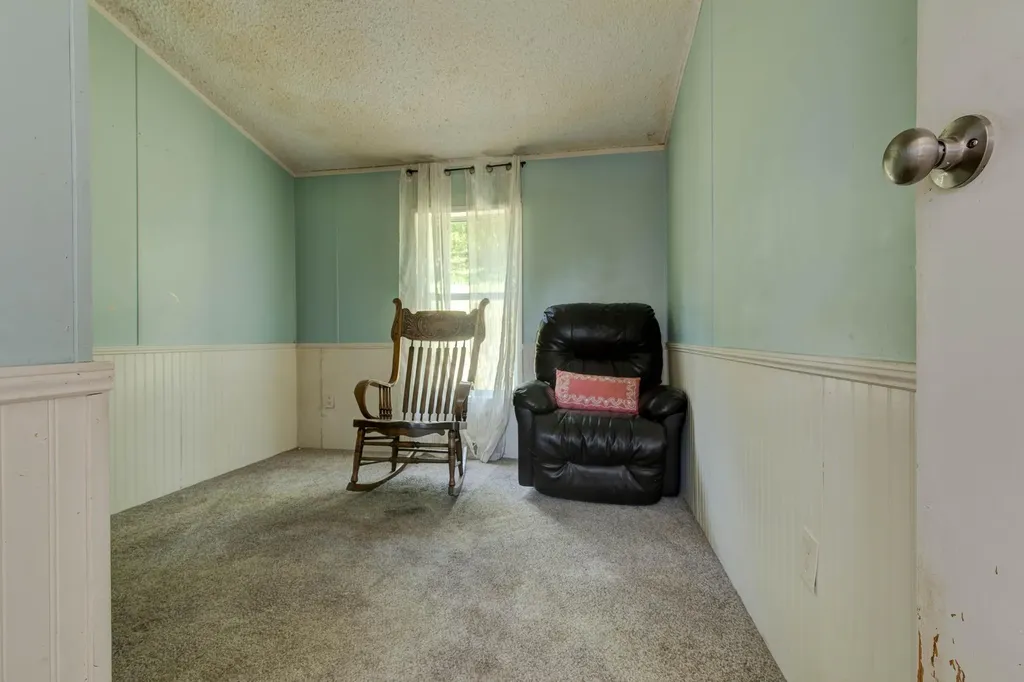 230 Kristen Drive Clay City KY 40312