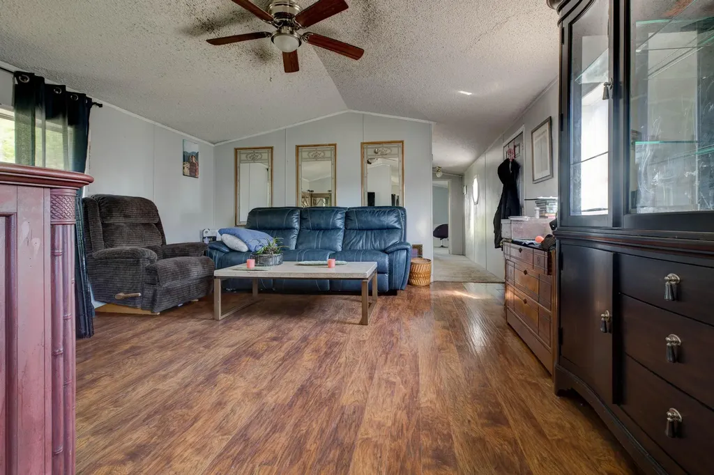 230 Kristen Drive Clay City KY 40312