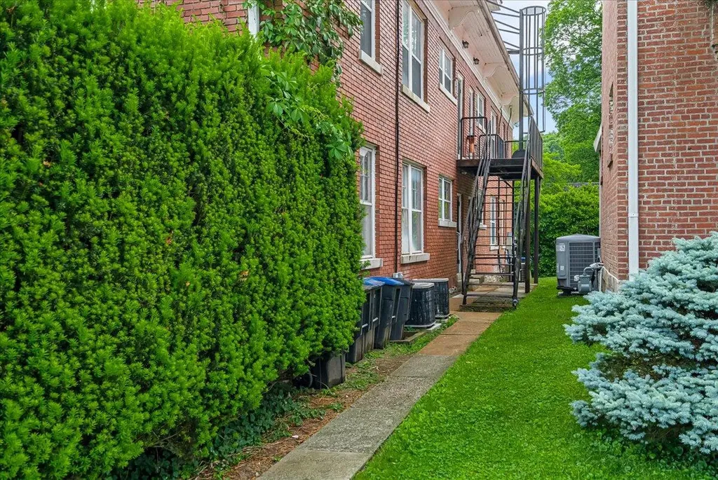 506 Steele Street Frankfort KY 40601