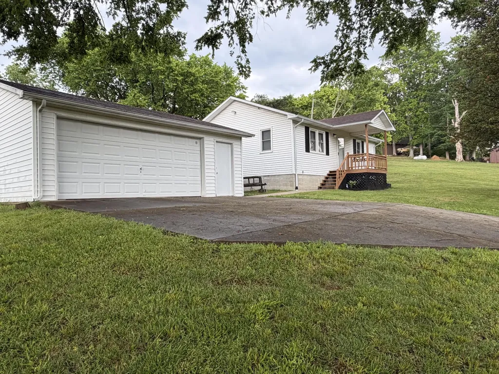 220 Webster Spradlin Road Monticello KY 42633