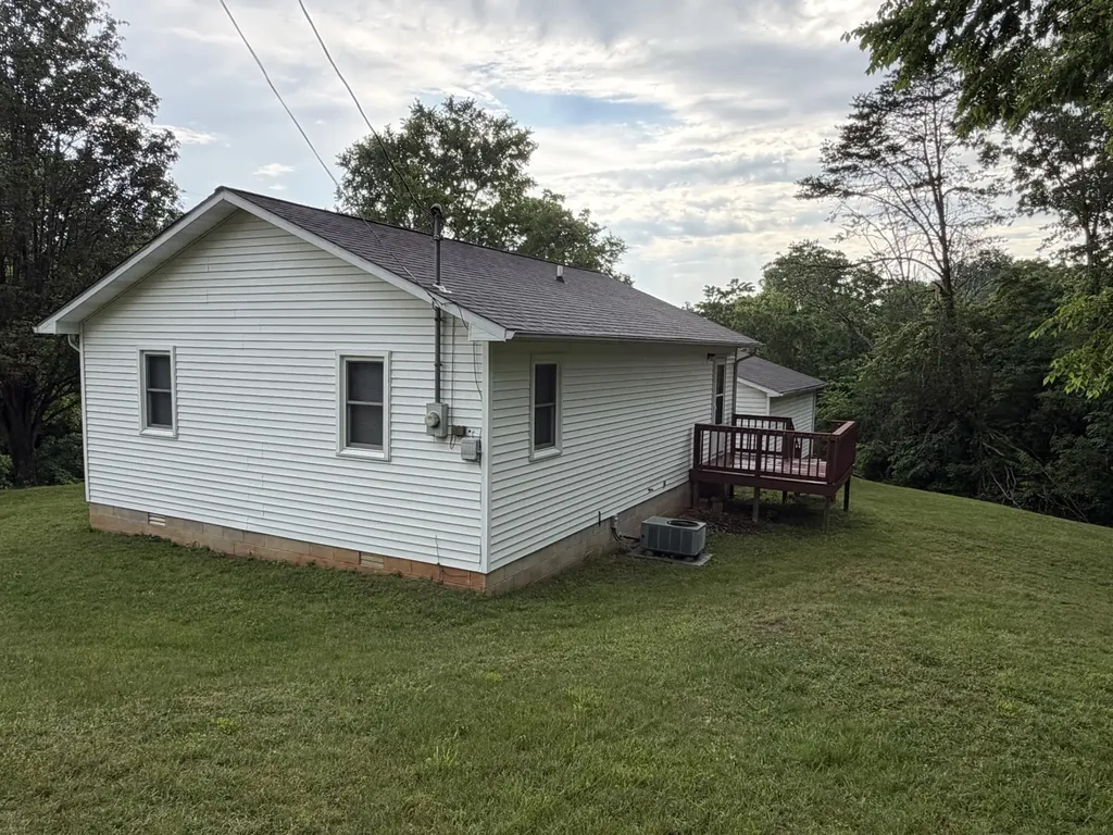 220 Webster Spradlin Road Monticello KY 42633