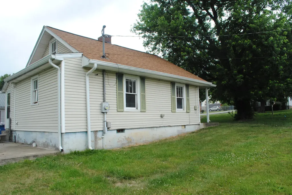 309 Baughman Avenue Danville KY 40422