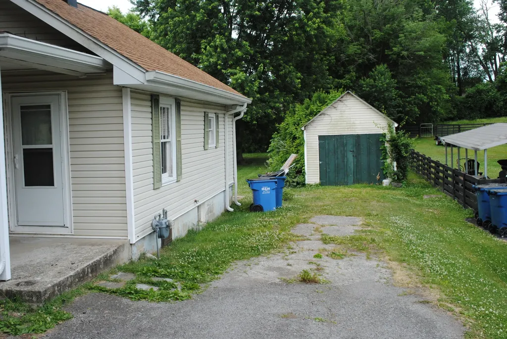 309 Baughman Avenue Danville KY 40422