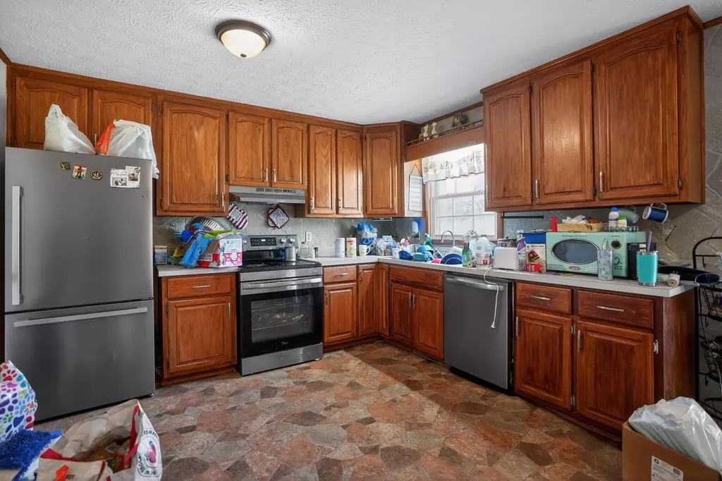 530 Heaton Ford Road Science Hill KY 42553