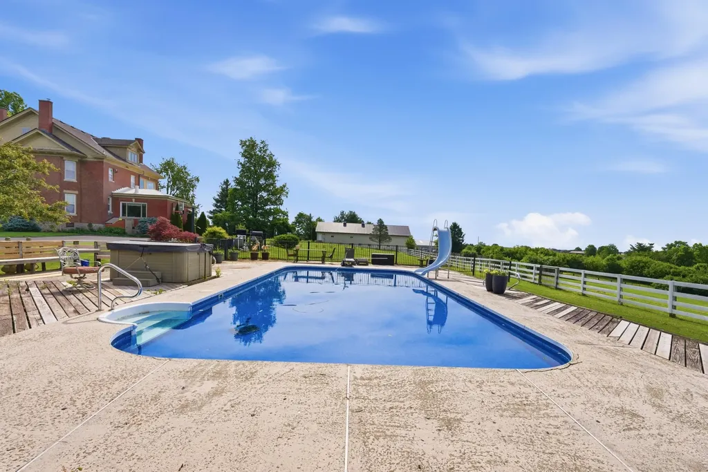 3166 Colby Road Winchester KY 40391