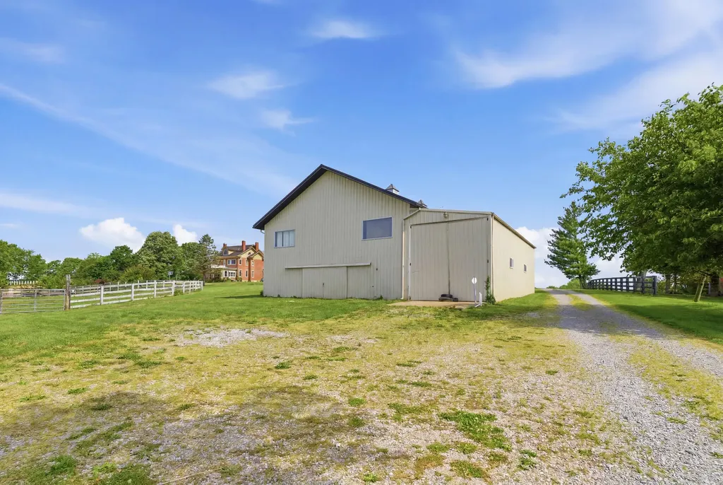 3166 Colby Road Winchester KY 40391