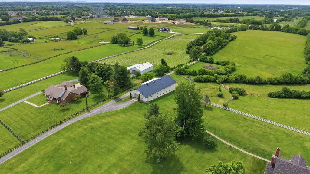 3166 Colby Road Winchester KY 40391