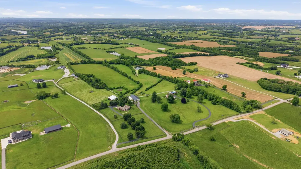 3166 Colby Road Winchester KY 40391