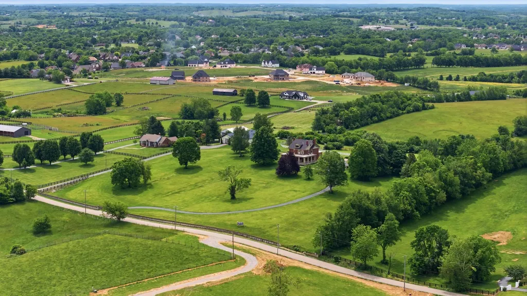 3166 Colby Road Winchester KY 40391