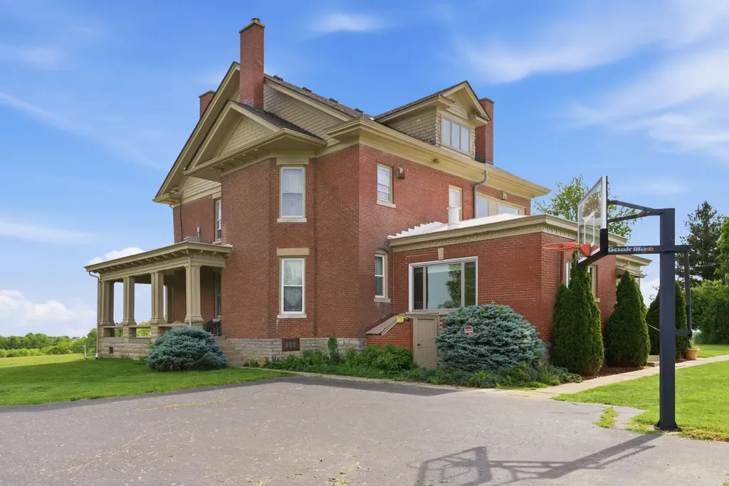 3166 Colby Road Winchester KY 40391
