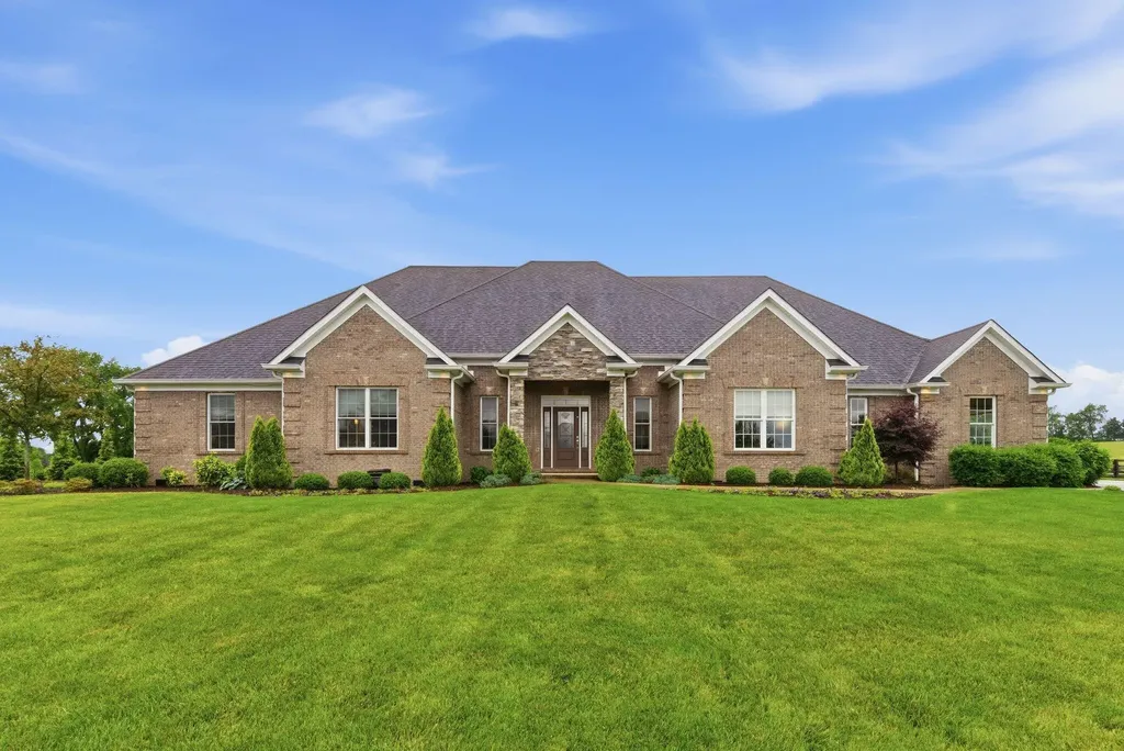 305 Crestridge Trail Nicholasville KY 40356