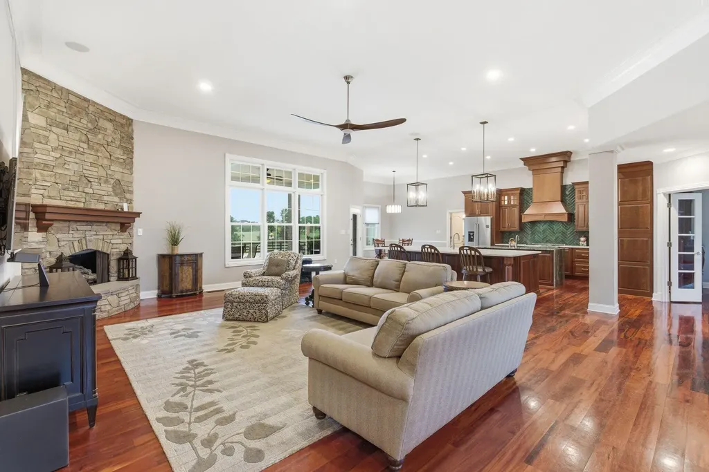 305 Crestridge Trail Nicholasville KY 40356