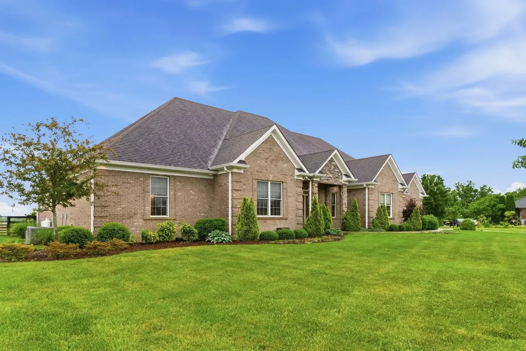 305 Crestridge Trail Nicholasville KY 40356