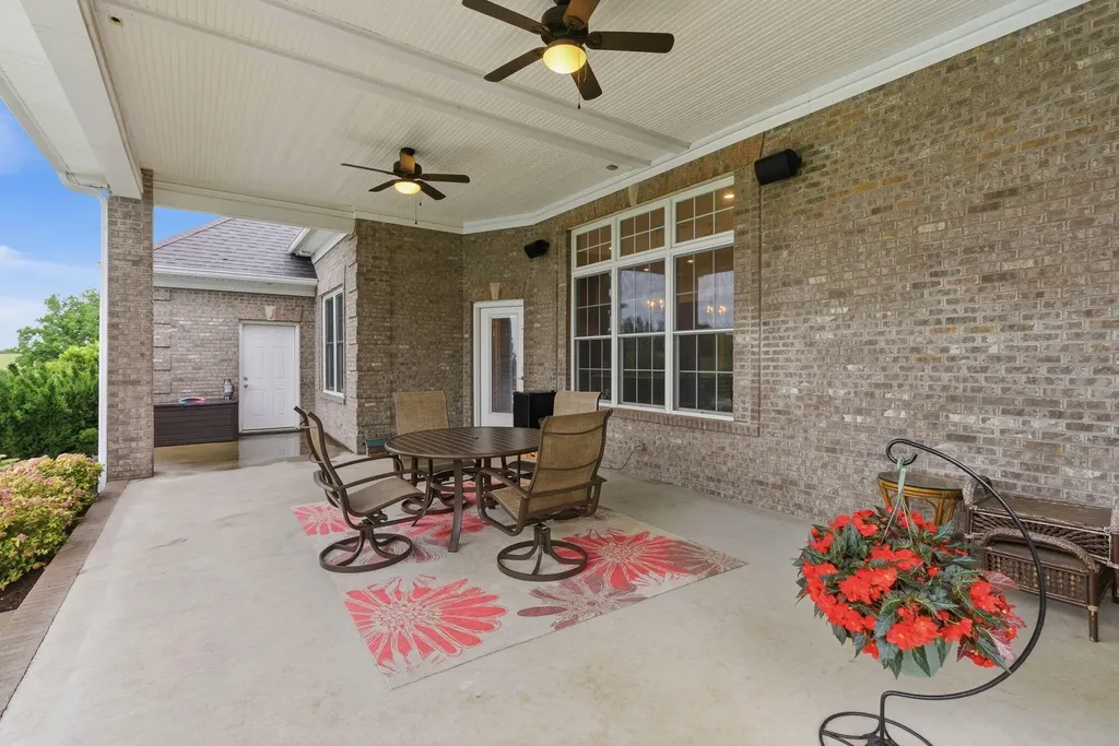 305 Crestridge Trail Nicholasville KY 40356