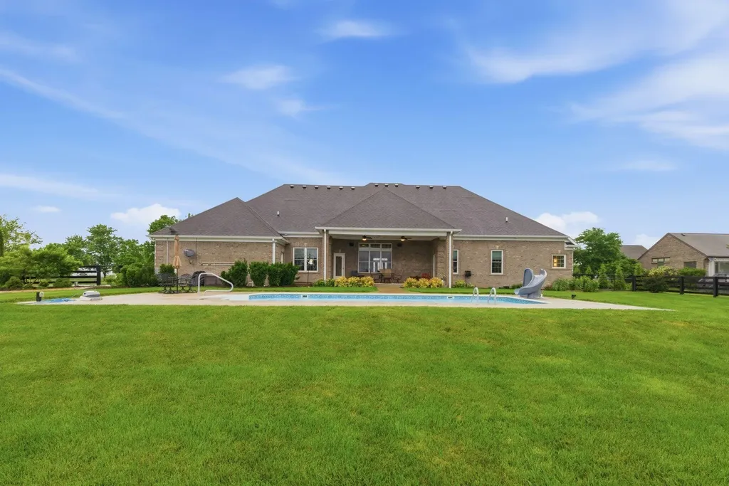 305 Crestridge Trail Nicholasville KY 40356