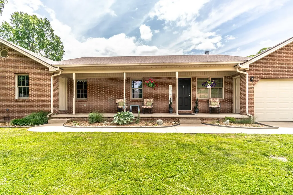 128 S Cumberland Street Berea KY 40403