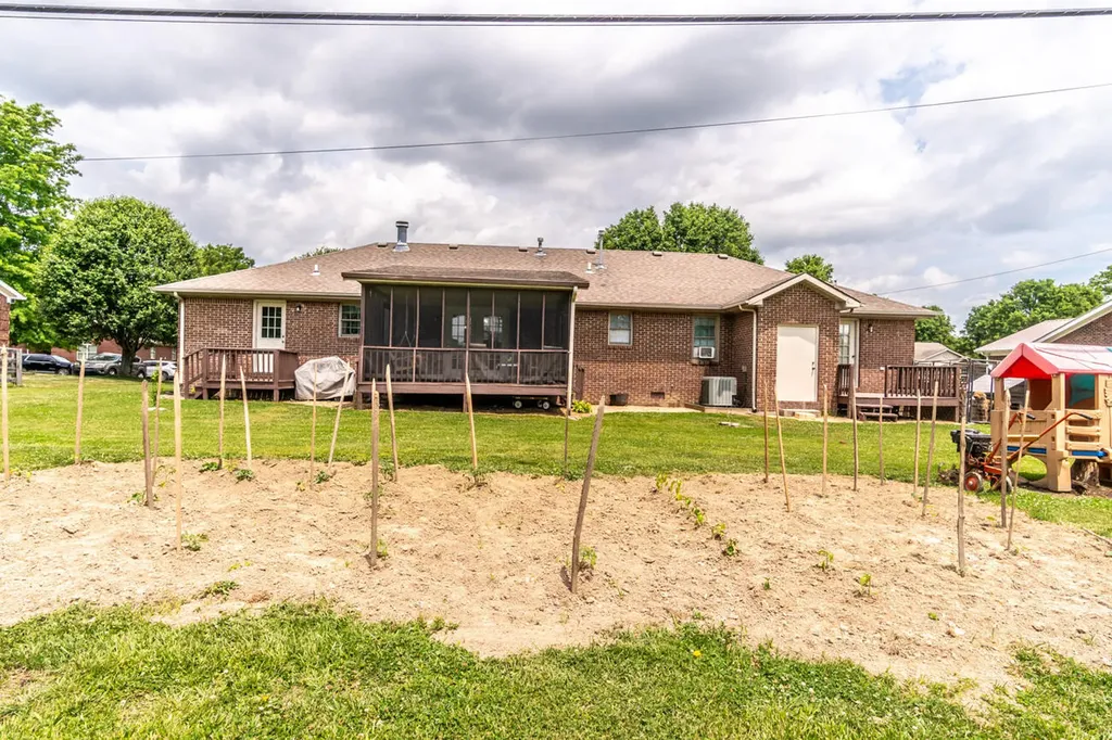 128 S Cumberland Street Berea KY 40403