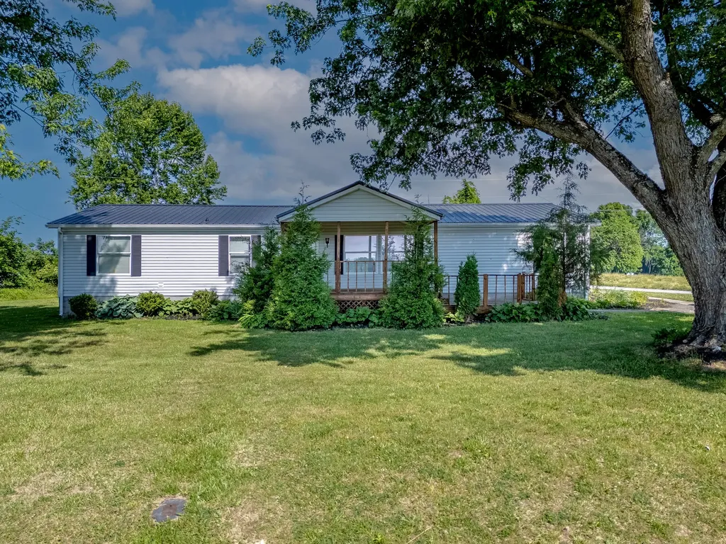 1014 Peasticks Road Owingsville KY 40360