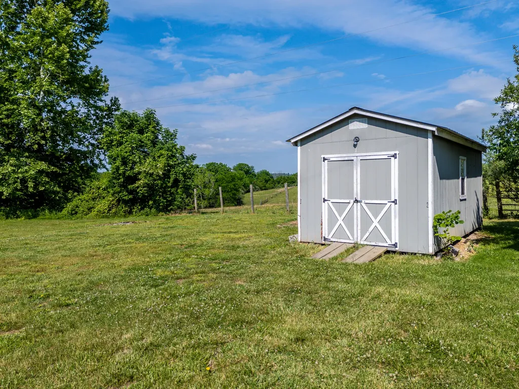 1014 Peasticks Road Owingsville KY 40360