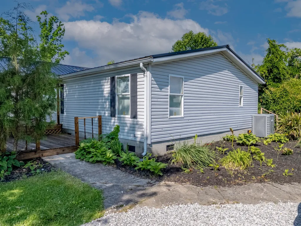 1014 Peasticks Road Owingsville KY 40360