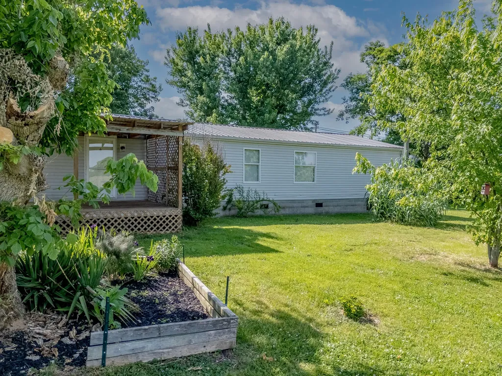 1014 Peasticks Road Owingsville KY 40360