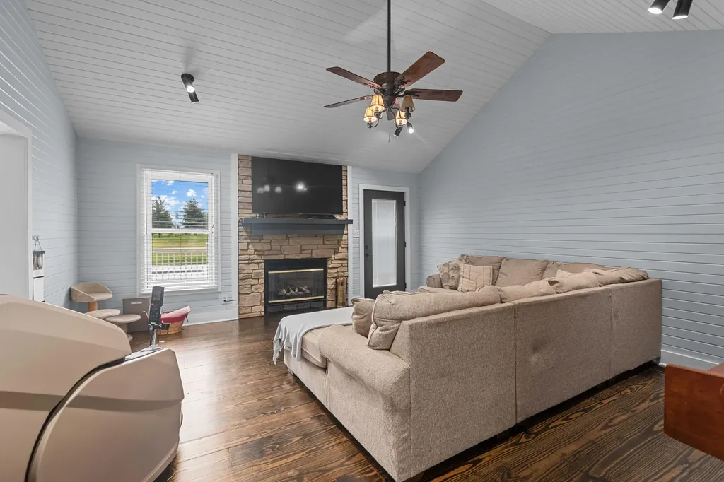 3612 Ironworks Road Georgetown KY 40324