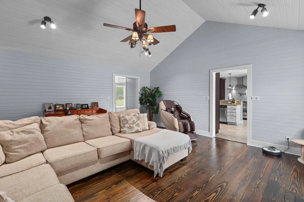 3612 Ironworks Road Georgetown KY 40324