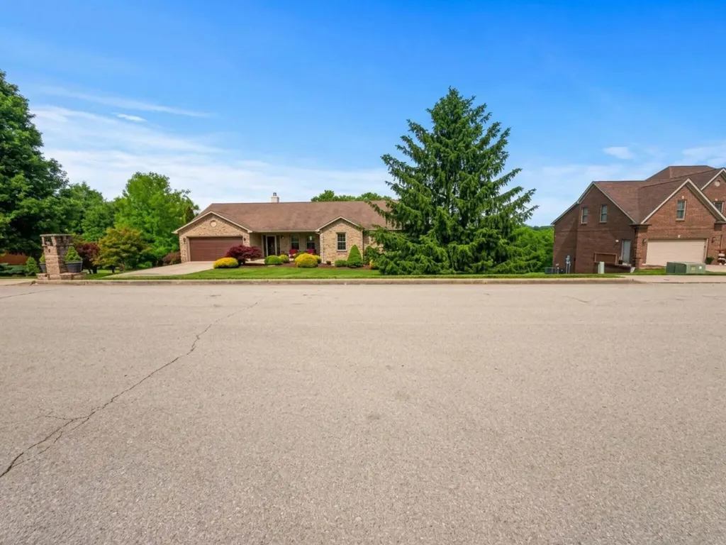 925 Turnberry Drive Richmond KY 40475