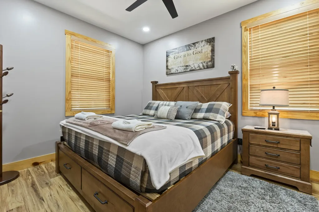 47 Wolfe Lake Spur Road Campton KY 41301