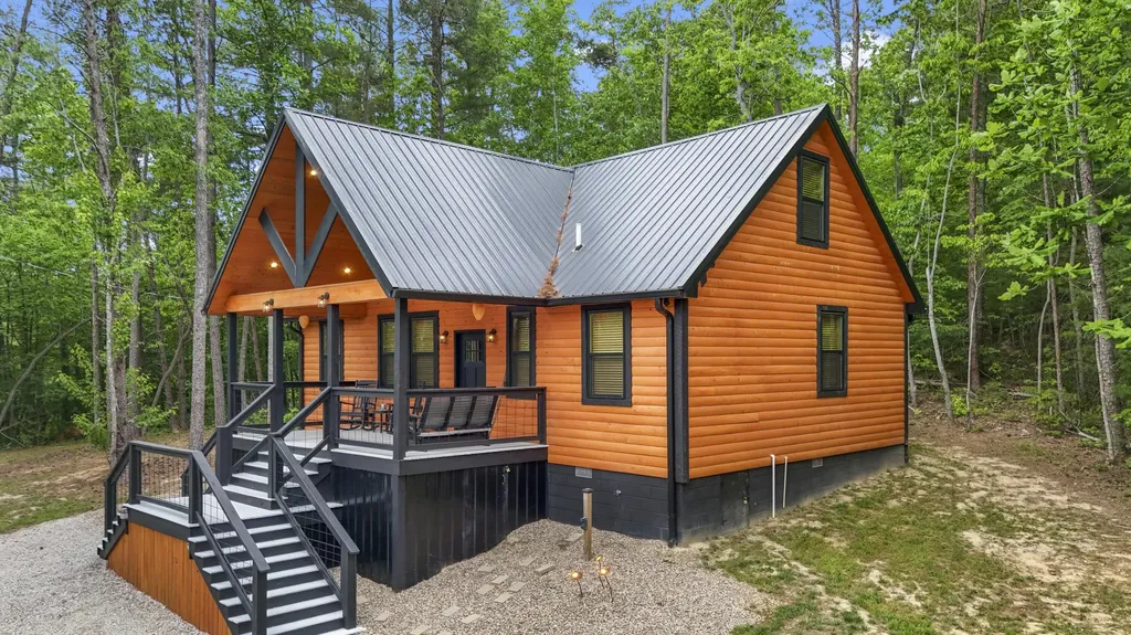 47 Wolfe Lake Spur Road Campton KY 41301