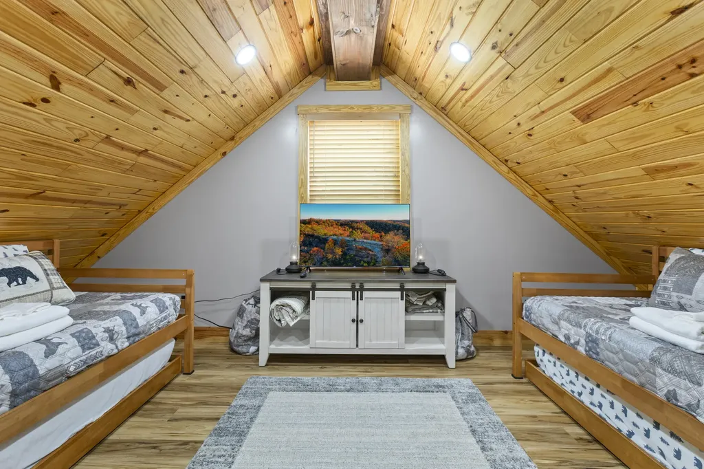 47 Wolfe Lake Spur Road Campton KY 41301