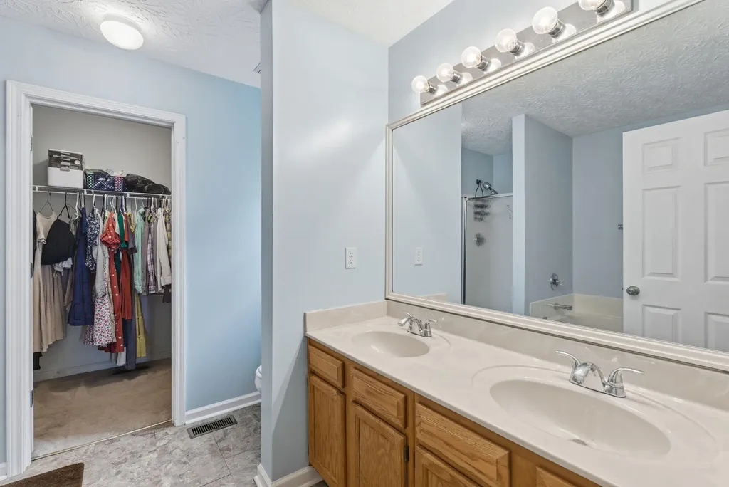 123 River Run Court Georgetown KY 40324